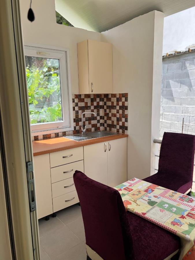 Rooms For Rent Habipi Vlorë Εξωτερικό φωτογραφία