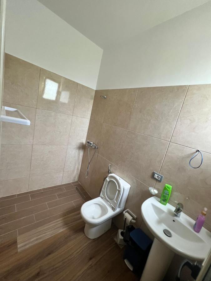 Rooms For Rent Habipi Vlorë Εξωτερικό φωτογραφία